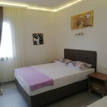Otel Mazi'da Denize Yakin